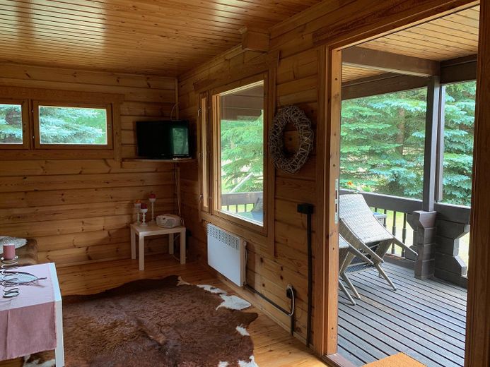 Complesso per vacanze con 5 case - immediatamente affittabile – Blick auf die Terrasse unten