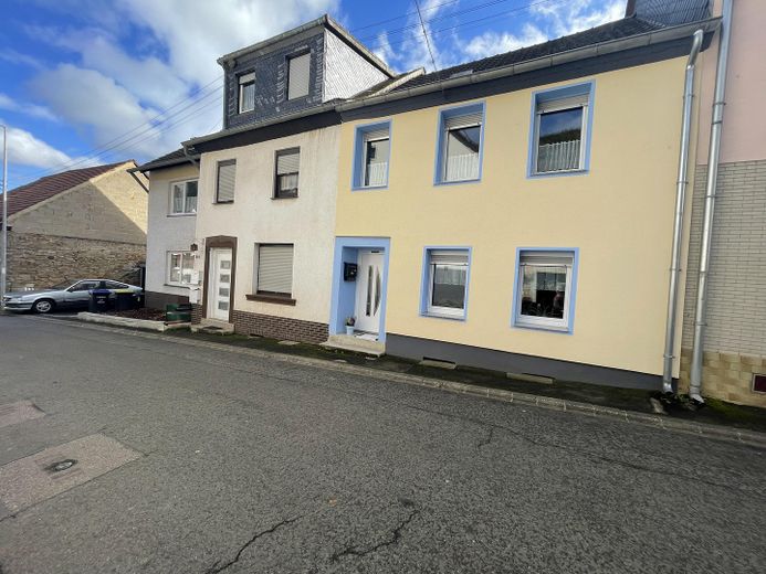 Außenansicht StraßenSeite_4