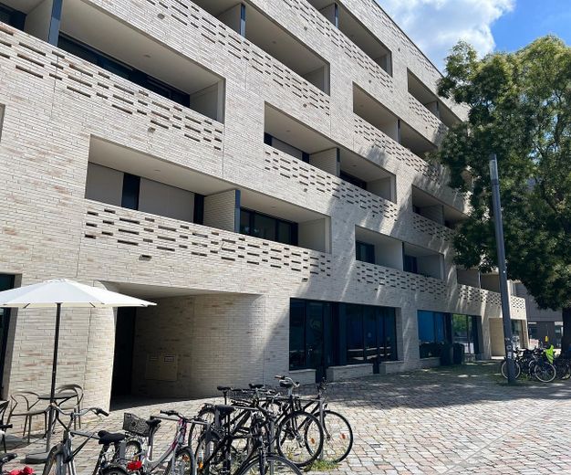 Mitte/Kreuzberg Neubau mit zwei Balkonen – फोटो 2