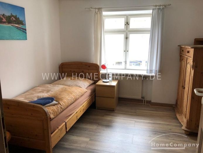 Bellissimo appartamento di 5 locali, arredato, ottime dotazioni. Cortile interno utilizzabile. – 9617f895c6c1b26e55ccc558e58f29129c9b0ddd.jpg