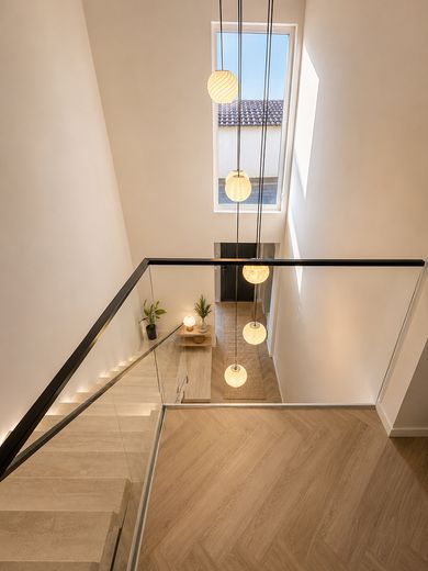 Architektenhaus mit 7 m Galerie, Travertin-Treppe, KNX und großem Privatgarten in Braunshardt – Foto 3