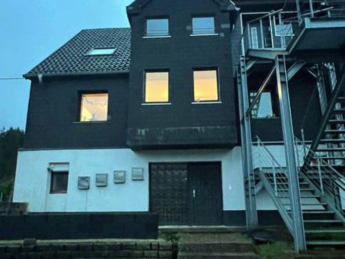 Kapitalanlage! - MFH mit 5 WE - voll vermietet - MGH - RENDITEOBJEKT! – Foto 1