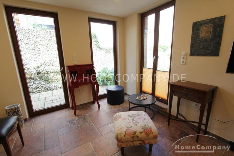 Charmantes, vollmöbliertes 2-Zimmer-Apartment in ruhiger Lage am Teich in Bonn-Oberkassel! – e9ff7a433ef686d339006a6c3130c19e5f20292f.jpg