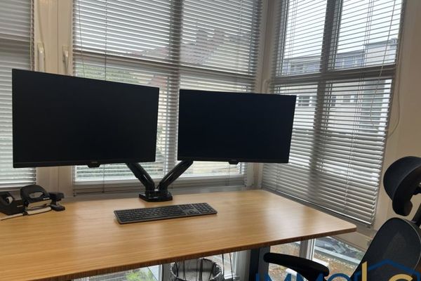 ZU VERMIETEN: Modernes Büro mit 2 Räumen und einer offenen Küche im Herzen von Alt-Tegel - Aufzug vorhanden