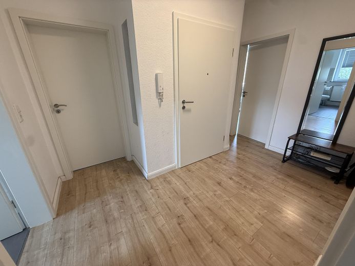 3ZKB Altbaucharme, Stellplatz, Moritzberg – Flur