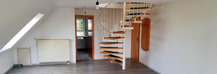 Helle 2 1/2-Zi.-Maisonette Whg. inkl. TG-Platz und zweitem Abstellraum in Kirchberg