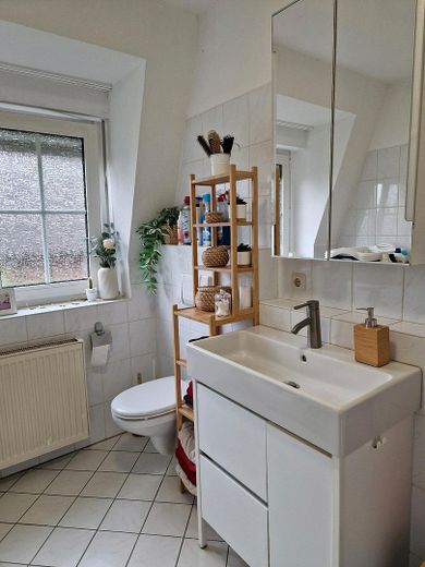 Idyllische Dachgeschoss Wohnung in ruhiger Lage (3-ZKB) – Foto 10