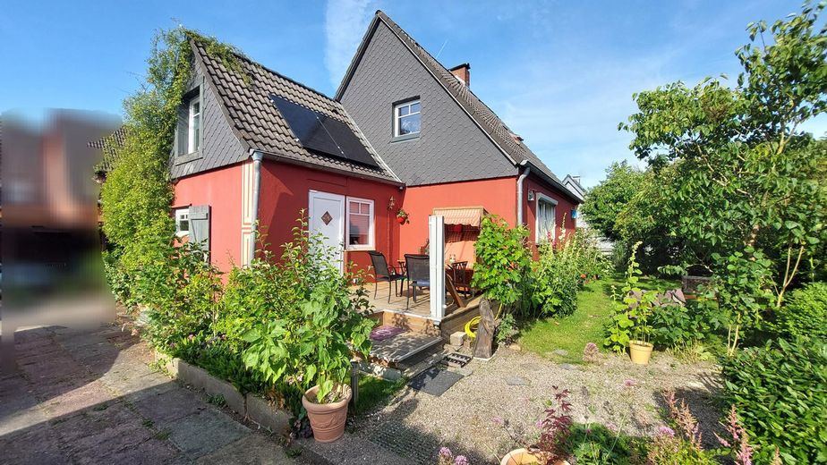 Rückansicht/ Terrasse