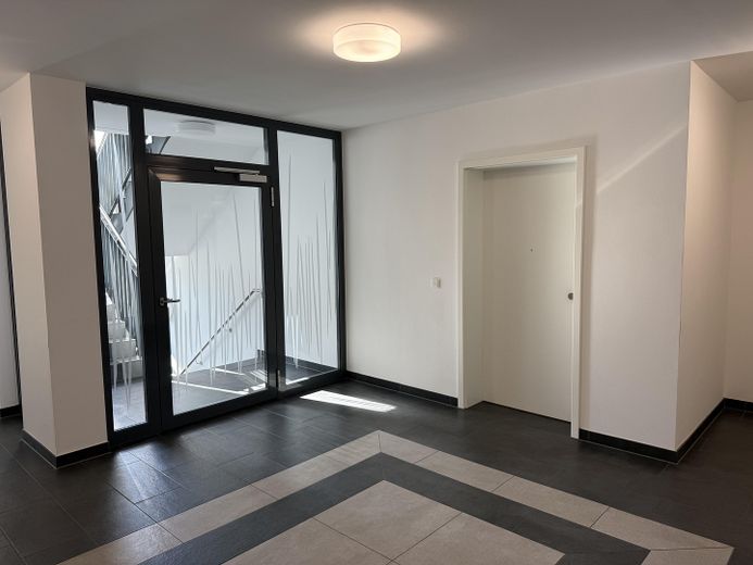 Nur 100 m vom Meer entfernt - Stilvolle 3 ZKB Wohnung mit Marken EBK u. TG Stellplatz – फोटो 7