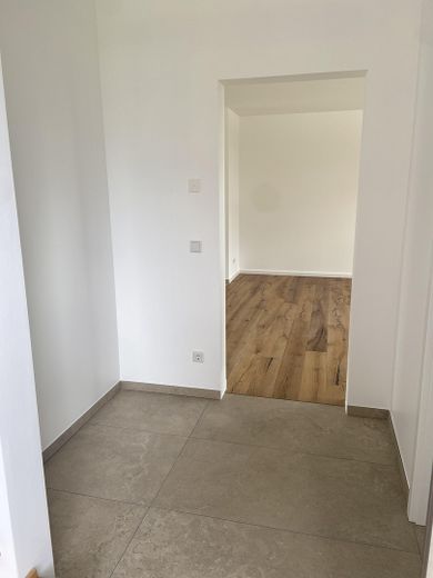 Beispiel Fliese/Echtholzpark.