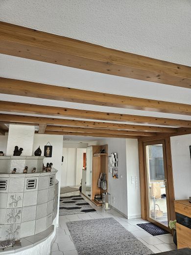 Mehrfamilienhaus mit großem Grundstück – Flur EG