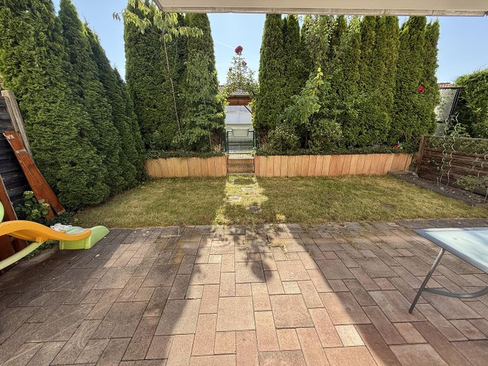 4-Zimmer Wohnung, Garten, Terrasse, Provisionsfrei – Garten
