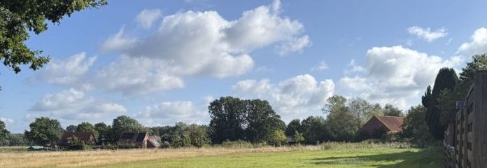 Wonen dicht bij de natuur met de levenskwaliteit van een dorp
