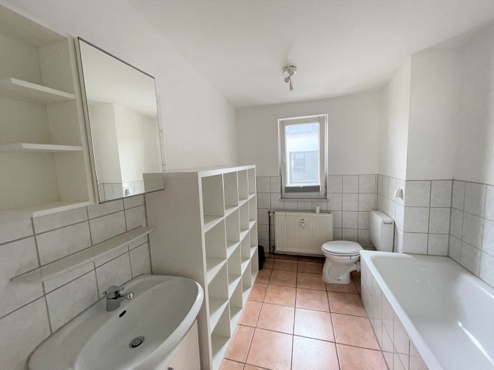 Bright city apartment => 5 min to Jahnplatz by train – Bad I