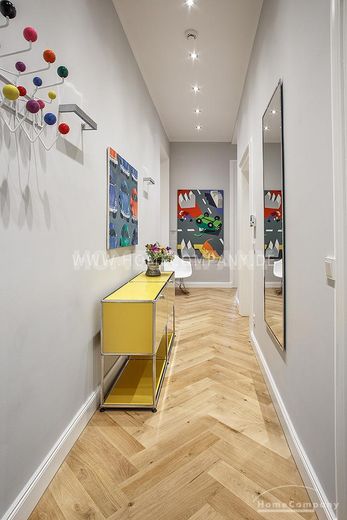 Sehr schöne helle, modern eingerichtete 3-Zimmer-Altbauwohnung nähe Glockenbach – 7e7af5e09dce2db99bc6bdcbb60a2851e34fd6b9.jpg