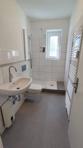 Holzstraße'de yenilenmiş, aydınlık 110 m² 4,5 odalı daire – Bad links