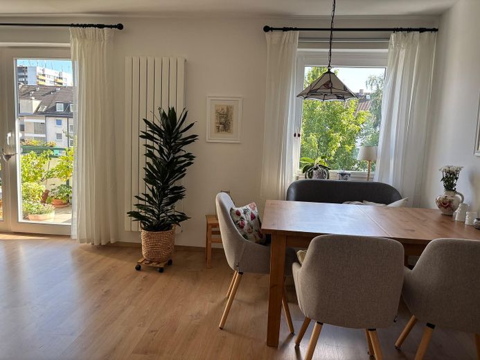 1A Lage- freie Wohnung mit EBK im Vorderen Westen m. Balkon + Garten / 3 ZKB Herkulesstr - Privat – फोटो 3