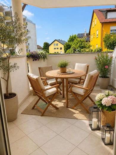 Charmante 3-Zimmer-Wohnung im mediterranen 6-Familien-Haus – Balkon