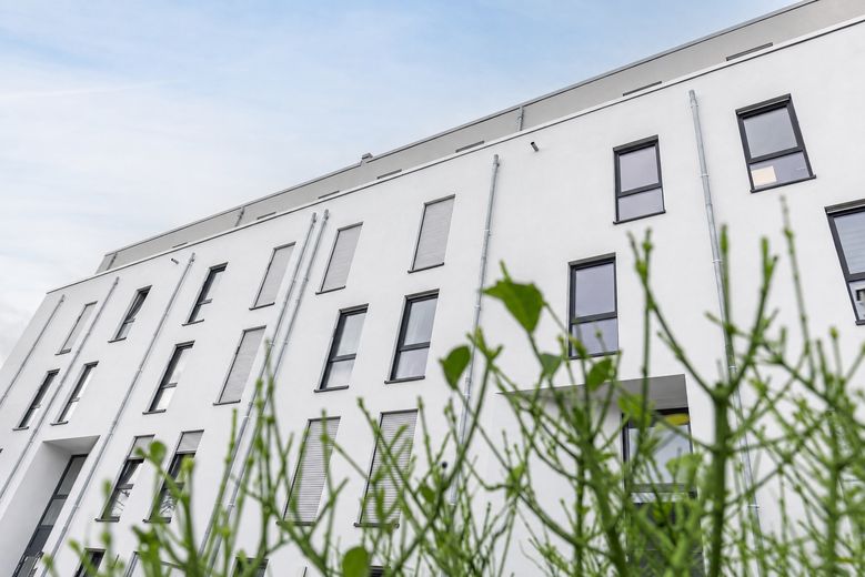 Neubau Penthouse 66 qm Terrasse, EBK, Stellplatz und Aufzug – Foto 9