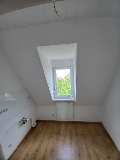 2-Zimmer Wohlfühloase mit Stellplatz im Grünen – Küche