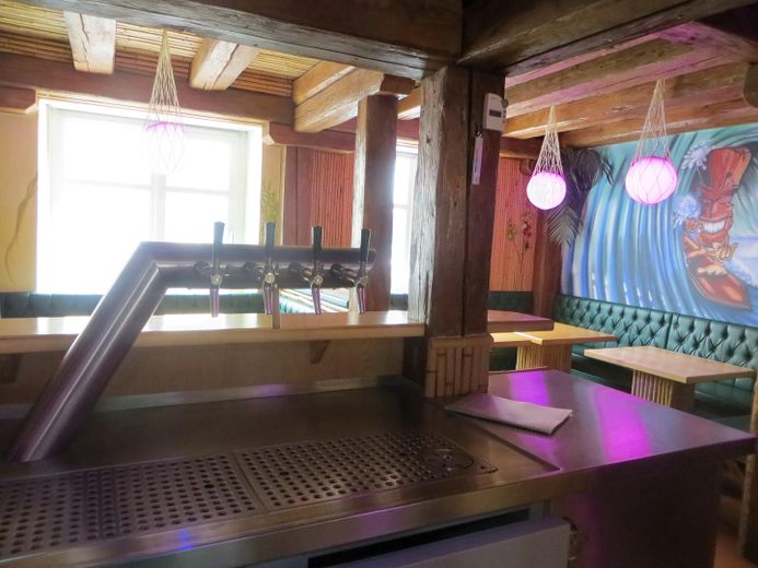 Gastronomie / Cocktailbar zu Verpachten – Gastraum