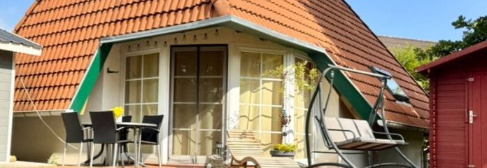 ToHuus Immobilien: schickes Ferienhaus am Deich an der Wurster Nordseeküste ...