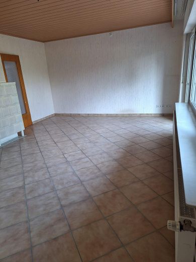 Privatverkauf ohne Maklerprovision: Reihenhaus mit Charakter in Montabaur | Perfekt für Familien – Wohnzimmer
