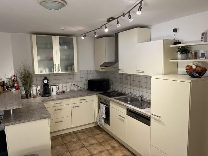 Einbauküche (vorhanden)