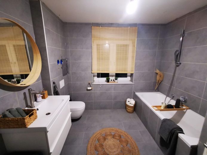 1. OG Badezimmer