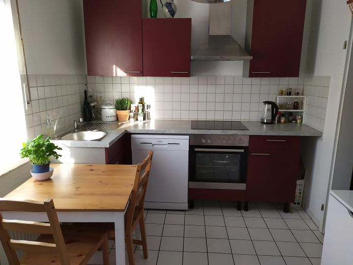 Wynajęte mieszkanie 3-pokojowe w Hasselroth – Küche