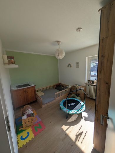 Renovierte 4-Zimmer-Wohnung in Roth - perfekt für die Familie --PROVISONSFREI-- – Kinderzimmer
