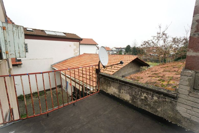 Familienprojekt mit Zukunft: Einfamilienhaus mit großem Grundstück und vielen Möglichkeiten – Balkon