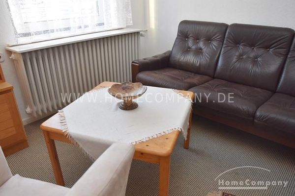 GrossBuchholz-Heideviertel, Praktisches, helles Zimmer im Dachgeschoss – an Wochenendheimfahrer