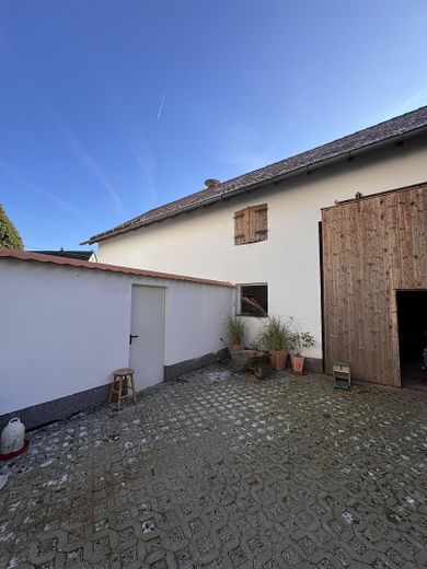 Casa unifamiliar/casa de campo con taller, gran parcela, granero y establo – Foto 13