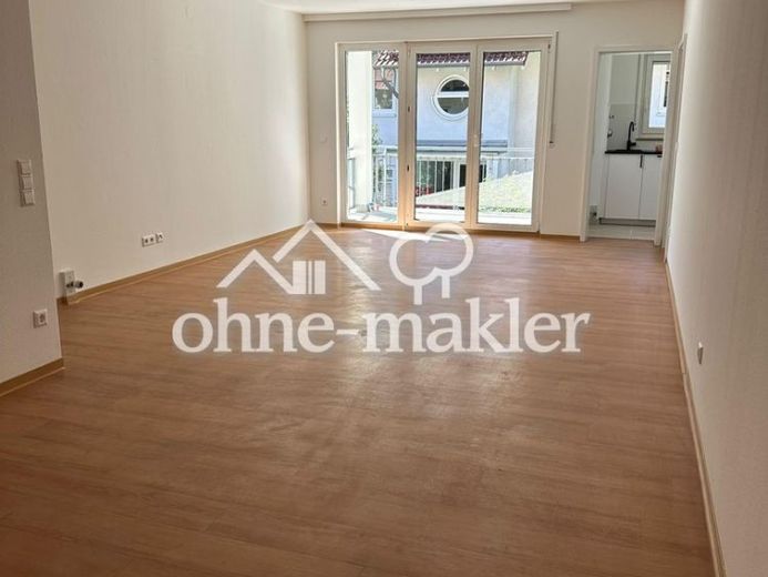 Helle 3-Zimmer-Wohnung in zentraler Lage – Erstbezug nach Sanierung – Foto 1