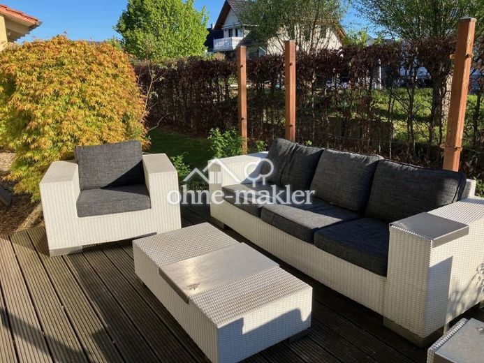 236 m² powierzchni mieszkalnej + mieszkanie dla gości, działka o powierzchni 735 m² – przestronny dom w Wolfsburgu-Kästorf – Zdjęcie 1