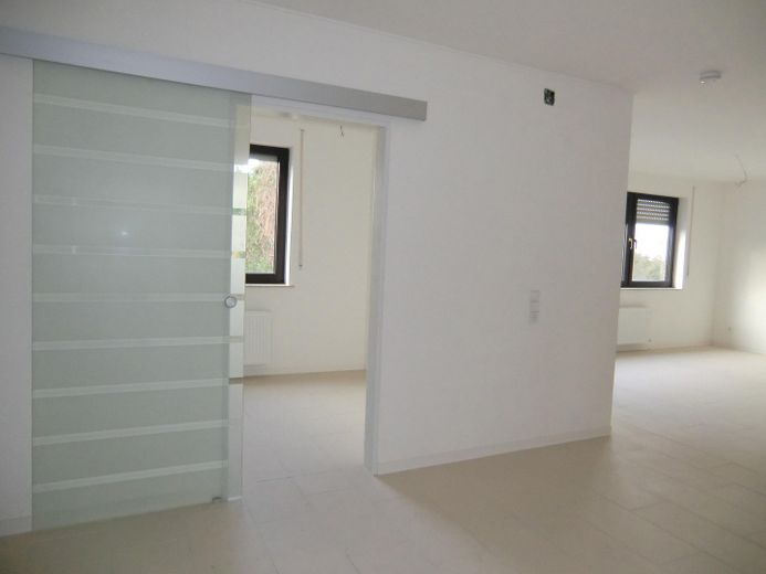 Schicke neuwertige Wohnung 89m² 1 OG – Küche / Essen