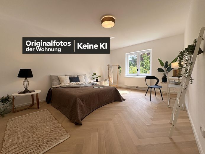 Rüttenscheid’de bahçeli daire | Yenileme sonrası ilk kullanım | Komisyonsuz – Schlafzimmer mit Gartenblick