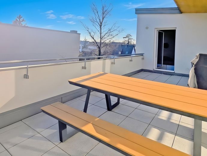 Hochwertig voll möblierte 2-Zimmer-Wohnung mit Dachterrasse, Tiefgarage & Garten in München Nord – Foto 13
