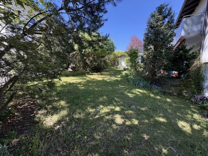 Gepflegtes Einfamilienhaus mit Garage und Garten in ruhiger u. gehobener Lage Erlangen – EFH Erlangen 003
