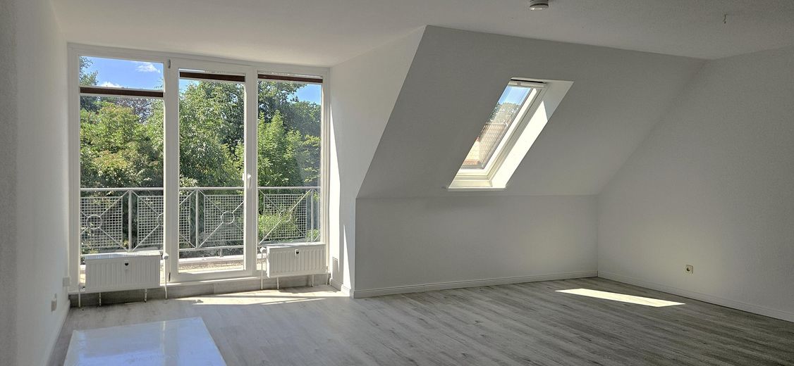 Sunny maisonette apartment in Elstorf - green, quiet and central – Wohnzimmer
