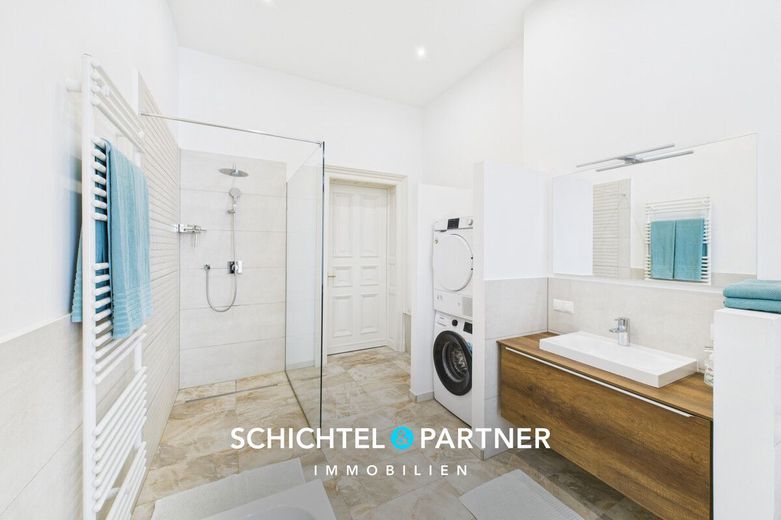 Vegesack | Einmalige Altbauwohnung in der Villa Fritze im Toscana-Stil – S&amp;P | Badezimmer