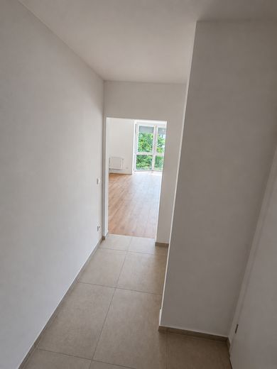 Modern kernsaniert provisionsfrei – stilvolles Wohnen mit besonderer Panorama-Fensterfront – Flur