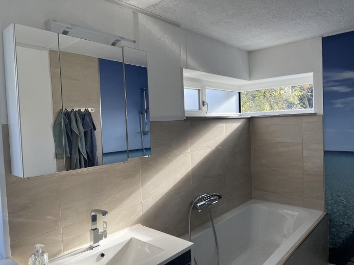 Spacious Modern Semi-Detached House with Potential – EG Bad 