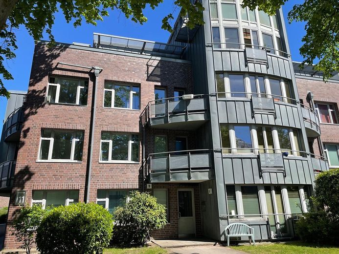 Light-filled maisonette gallery apartment with loft character, south-facing and underground parking space without broker, price negotiable – Foto 7