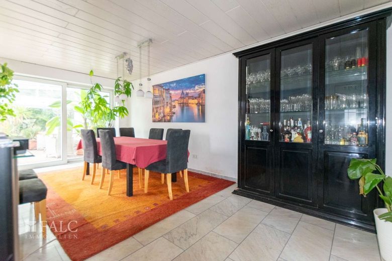 Mehr Raum fürs Leben - vielseitiges Zuhause mit Wintergarten und Einliegerpotenzial – EG - Wohn-/Esszimmer