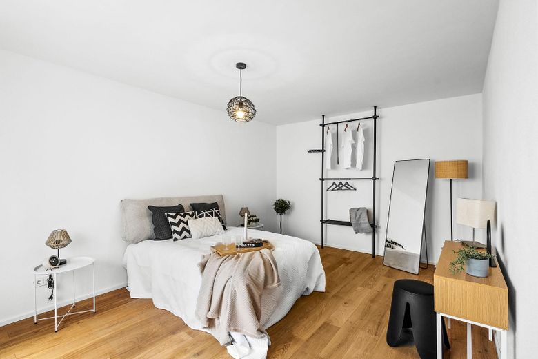 Kernsanierte 3-Zimmer-Wohnung mit Süd-Balkon & Garage – modern, bezugsfertig, provisionsfrei – Schlafzimmer