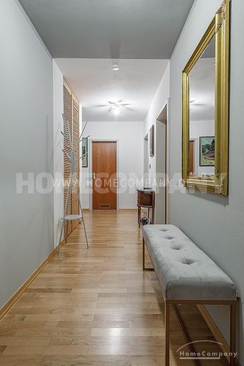 Gepflegte möblierte 3-Zimmer-Wohnung mit großem Balkon in ausgezeichneter Lage in Haidhausen – 22d2a0354816e37ea284bf8ba0a145a877246d16.jpg