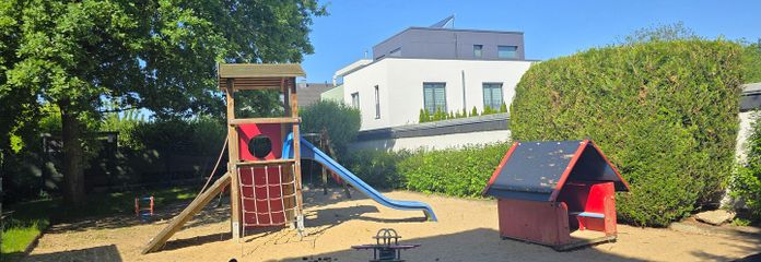 eigener Spielplatz