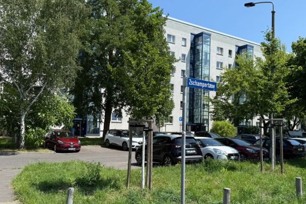 ++ gut gelegenes Baugrundstück in Leipzig-Grünau ++